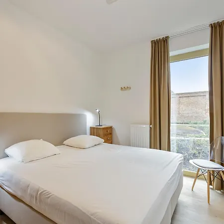 아파트 Flat In Near The