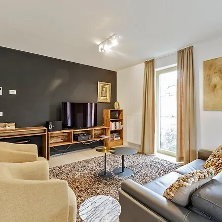 Flat In Near The 아파트 *