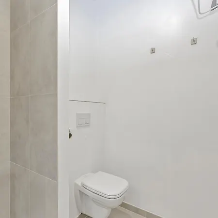 Flat In Near The 아파트 *