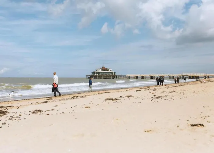 Flat In Near The شقة *