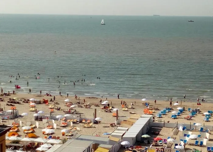 Flat In Near The * بلانكنبرخ