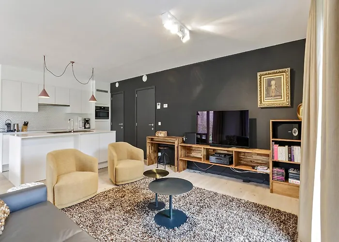 Flat In Near The Lägenhet