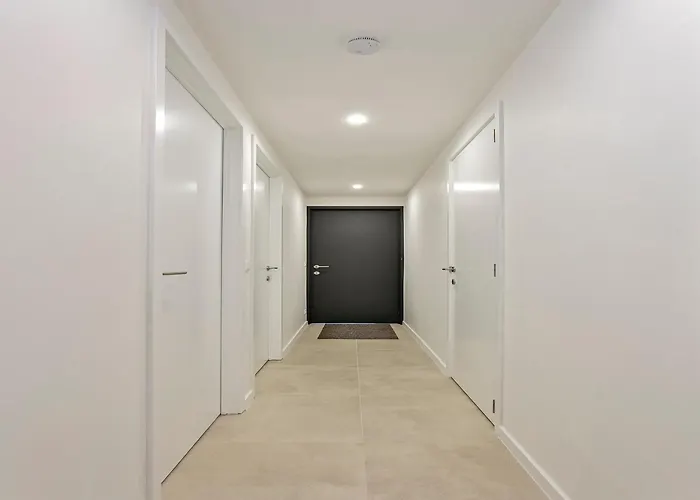 Flat In Near The Lägenhet